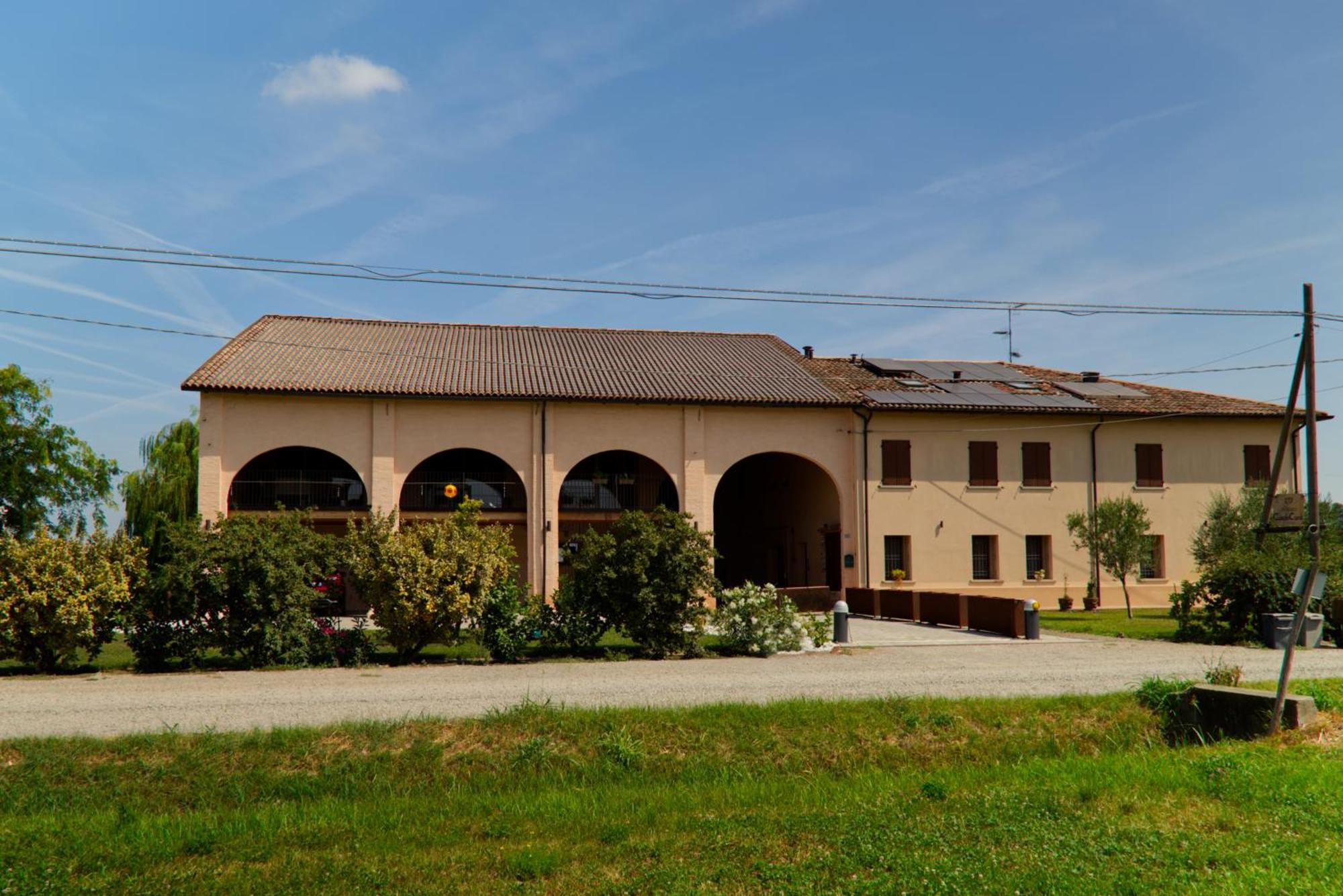 Hotel Antico Casale Caroli à Gattatico Extérieur photo